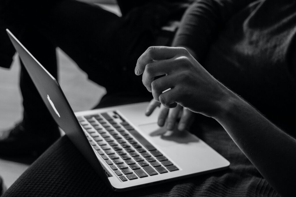 Améliorez la gestion des feedbacks avec un CRM adapté aux OF